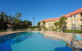 Parc Corniche Condominium Suites